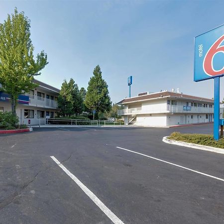 Motel 6 Weed - Mount Shasta Экстерьер фото